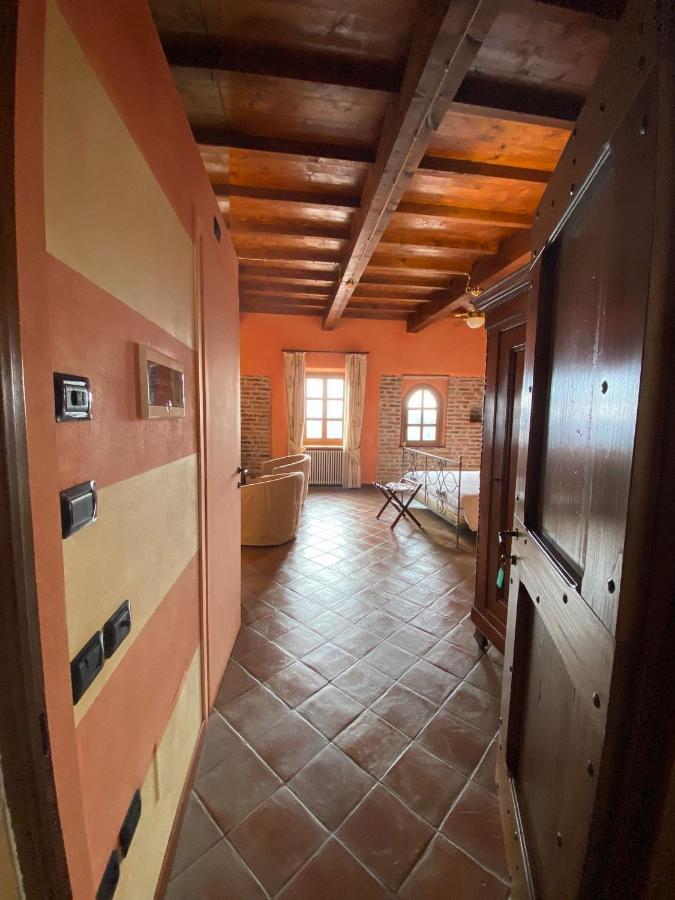 Foresteria Ristorante Conti Roero Monticello d'Alba ภายนอก รูปภาพ