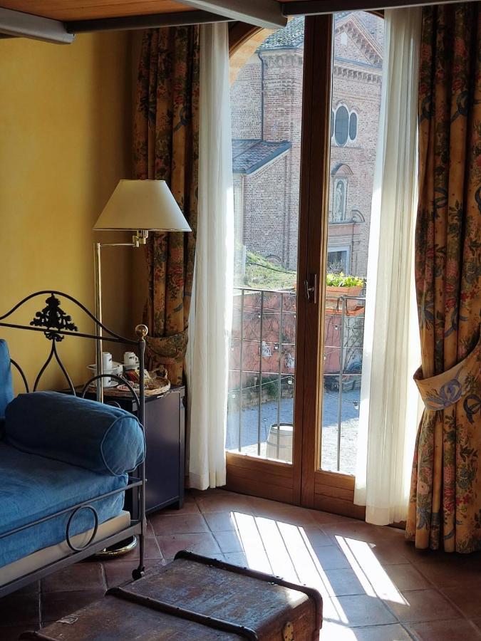 Foresteria Ristorante Conti Roero Monticello d'Alba ภายนอก รูปภาพ