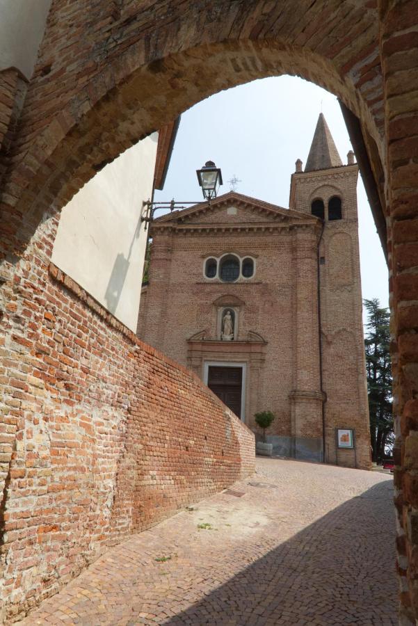 Foresteria Ristorante Conti Roero Monticello d'Alba ภายนอก รูปภาพ