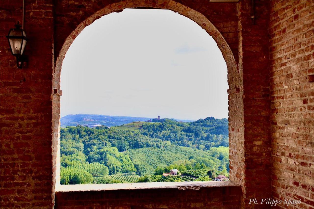 Foresteria Ristorante Conti Roero Monticello d'Alba ภายนอก รูปภาพ