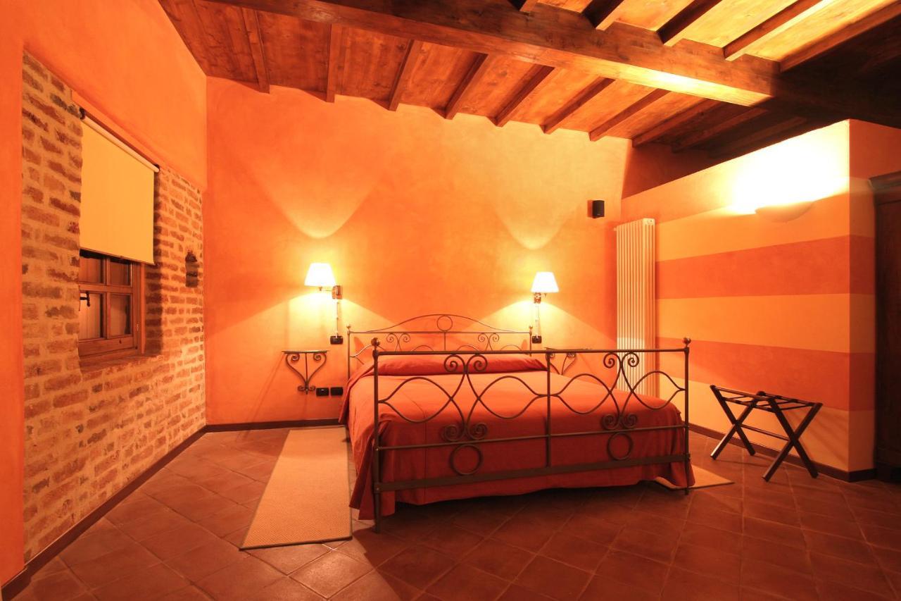 Foresteria Ristorante Conti Roero Monticello d'Alba ภายนอก รูปภาพ